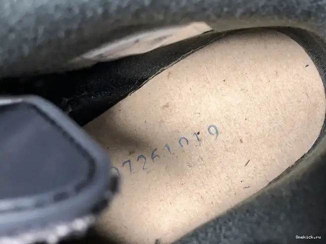 One Kick CN1084-200 Travis x Scott 6 Jordan Medium Air Olive 0607